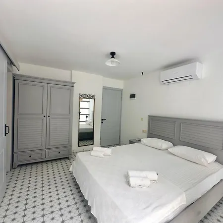 Dort Mevsim Gasthuis 3*